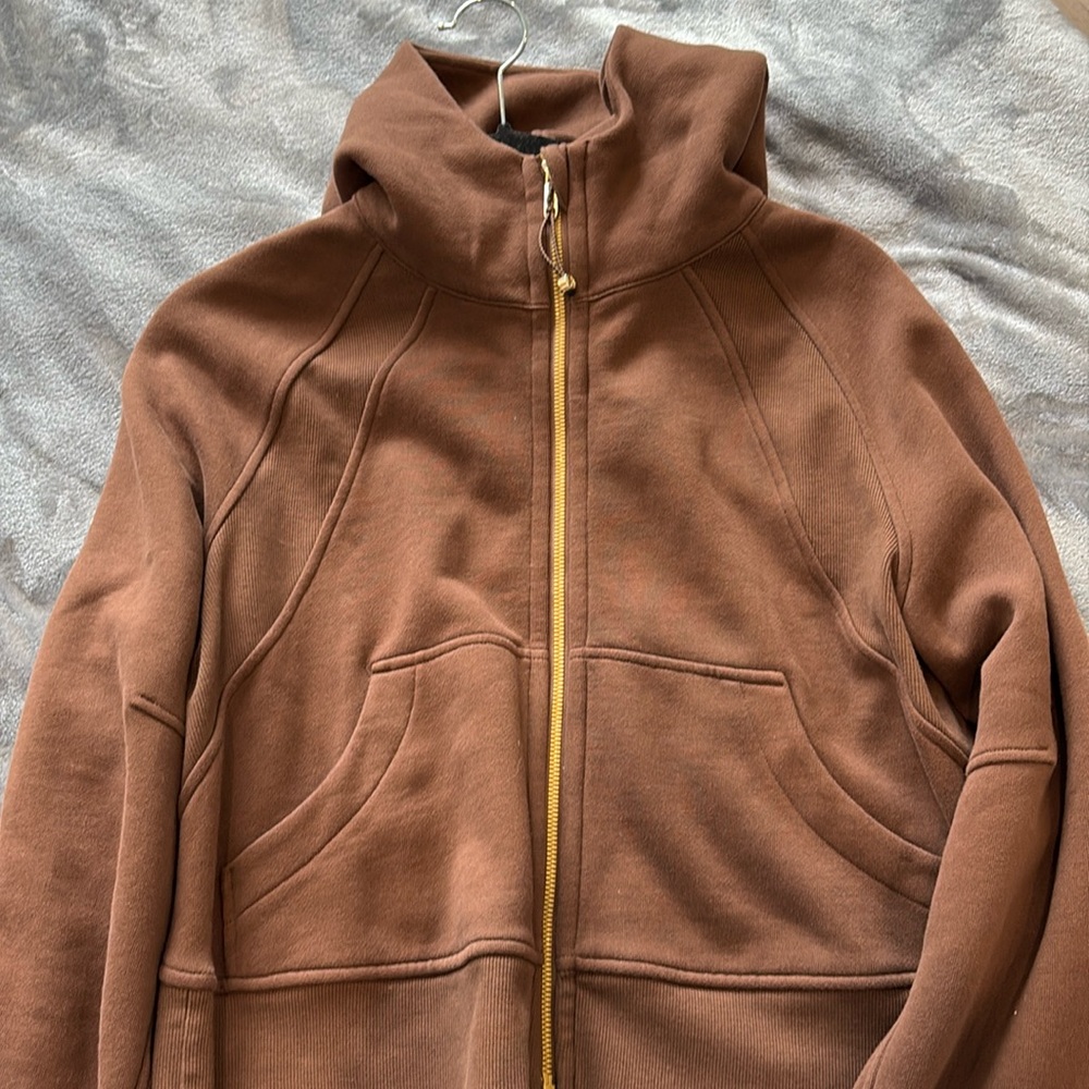 Lululemon Oversized Scuba Full zip Java with gold zipper detailing size XS/S